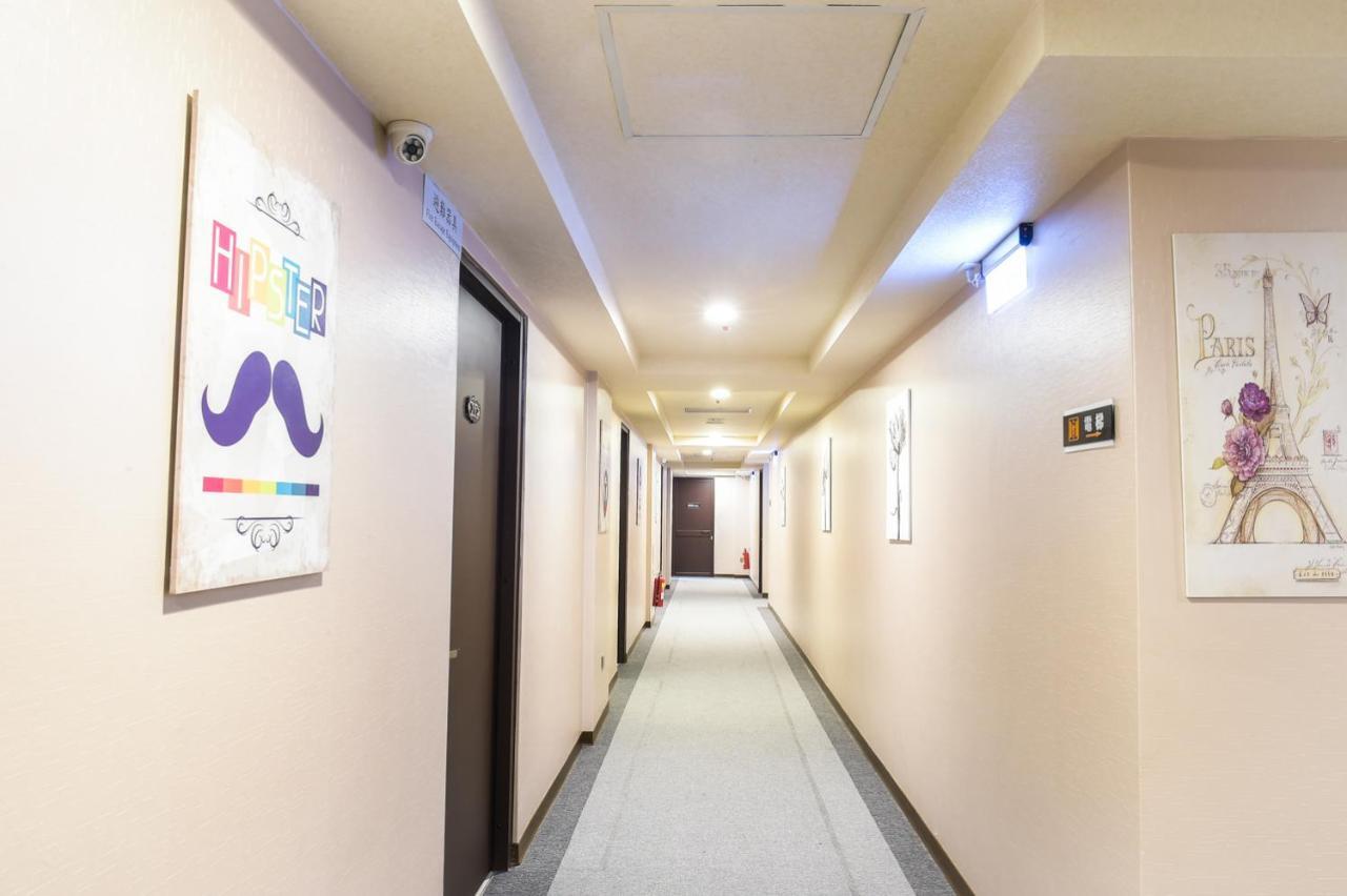 Hosin Hotel Taichung Esterno foto